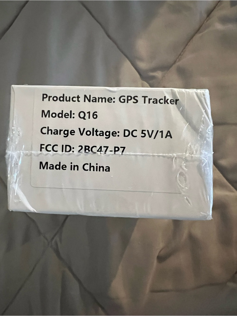GPS Tracker - White - Picture 2 of 9